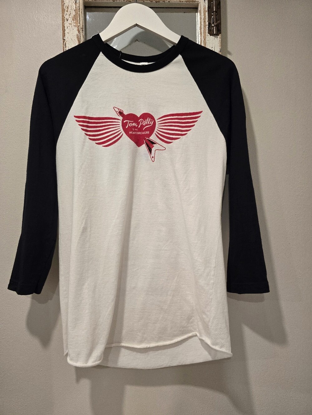 Authentic Tom Petty & The Heartbreakers 2017 40th Anniversary Tour Raglan Tee